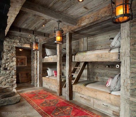 Little Cabin In The Woods, Cabin Bedroom, Bunk Rooms, Cool Bunk Beds, Cabin Living, Little Cabin, Log Cabin Homes, Bunk Room, Cabin Style