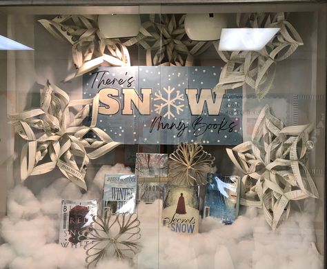 Christmas Library Display, Winter Library, School Library Book Displays, Elementary Librarian, School Library Displays, Holiday Window Display, Library Quotes, Library Book Displays, High School Library