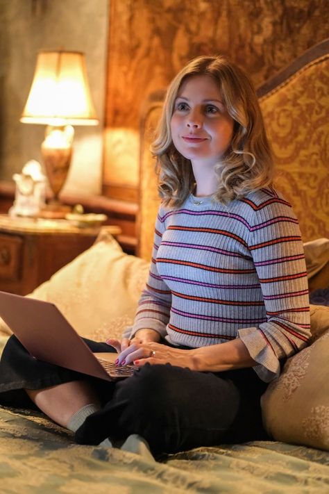 Rose Mciver, Girl Superhero, Cillian Murphy, You Never, High Neck Dress, Stripes, Internet, Actors, Energy