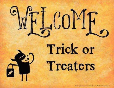 Welcome Trick or Treaters Free Halloween Printables, Carving Templates, Potion Labels, Samhain Halloween, Halloween Printables Free, Trick Or Treaters, Pumpkin Carving Templates, Primitive Halloween, Welcome Signs