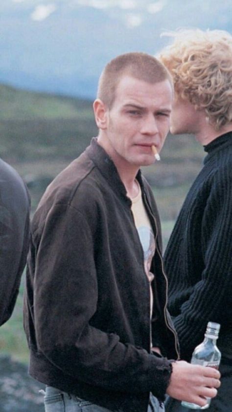 Renton Trainspotting, Ian Mcgregor, Mark Renton, Film Collection, Style Reference, Trainspotting, Ewan Mcgregor, Movie Tv, Hair Cuts