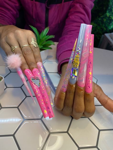 Xxxl Nails, Super Long Nails, Extendo Nails, Xxl Nails, Acrylic Nails Pink, Really Long Nails, Long Fingernails, Designer Nails, Luminous Nails