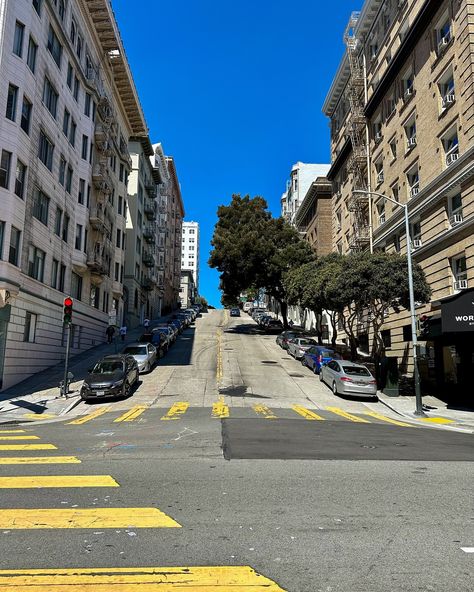 I left my heart in San Francisco ❤️ #dump #sanfrancisco #sfdump San Francisco City Aesthetic, Sanfrancisco Aesthetic, I Left My Heart In San Francisco, San Francisco Suburbs, San Francisco Streets, Future Jobs, Future Lifestyle, Dream Apartment, Real Estate Agent