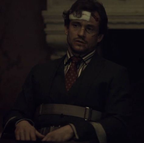 Will Graham Covered Blood, Will Graham Blood, Will Graham Pfp, Will Graham Icon, Will Graham Fanart, Hannibal Lector, Hannibal Series, Dog Motif, Tv Horror