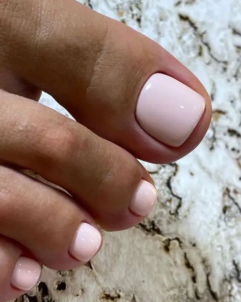 Top 20 Summer Toe Nail Colors 2024: Trendy Pedicures and Creative Design Ideas Outfit Madrina, Summer Pedicures, Shellac Toes, Toe Nail Colors, Pink Toe Nails, Pink Pedicure, Pretty Pedicures, Pedicure Colors, Gel Toe Nails