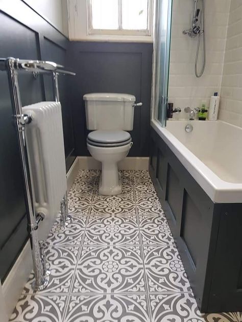 Glasgow Flat, Small Cloakroom, Cloakroom Ideas, 1920s Bathroom, Bathroom Victorian, 2024 Bathroom, Garden Room Extensions, Small Toilet Room, Shower Wall Tile