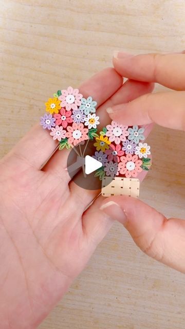 Paper Jewellery, Quilled Jewellery, Paper Magic, Floral Baskets, Paper Earrings, Paper Jewelry, Floral Jewellery, May 7, Kids Activities