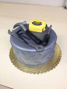 Mechanics Birthday Cake, Mechanic Cake, Retirement Party Cakes, Birthday Cake For Husband, Dad Birthday Cakes, Fondant Tools, Birthday Party Desserts, Sugar Cookie Royal Icing, Birthday Cake For Him