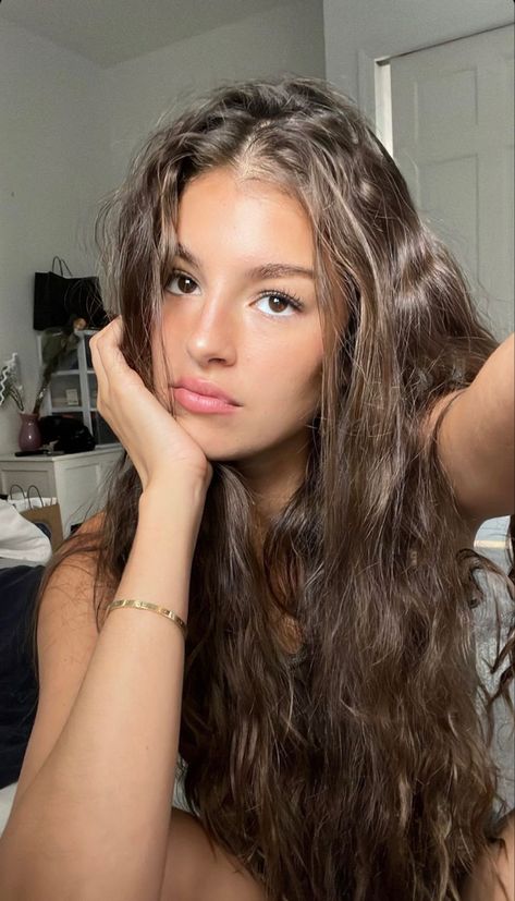 Darianka Sanchez, Instagram Inspo, True Beauty, Face Claims, Long Hair Styles, Hair Styles, Hair, Beauty