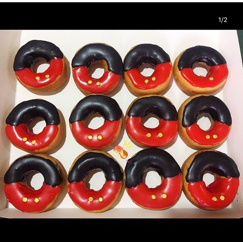 Mickey Mouse Donuts Disney, Mickey Donuts Birthday, Mickey Mouse Doughnut, Mickey Mouse Birthday Treat Ideas, Mickey Mouse Donuts Ideas, Mickey Mouse Birthday Favors, Mickey Mouse Party Treats, Mickey Mouse Birthday Food Ideas, Mickey Mouse Food Ideas