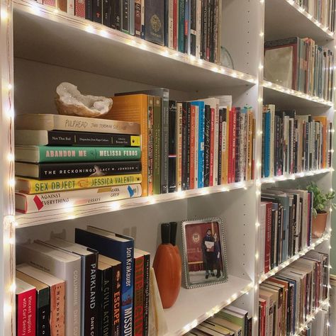 Book Shelf With Fairy Lights, Fairy Light Bookshelf, Bookshelves Fairy Lights, Book Shelf With Lights, Bookcase Fairy Lights, Fairy Lights On Bookshelf, Book Shelf Lights, Lights On Bookshelves, Fairy Lights Bookshelf