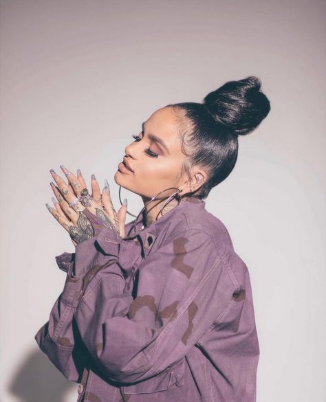 Kehlani Singer, Poses For A Photoshoot, Rihanna Quotes, Maisie Wilen, Purple Army, Kehlani Parrish, For The Culture, Travel Clothing, Kehlani