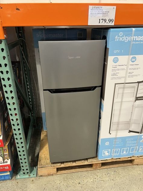 Costco sells this FridgeMaster Mini Fridge for $179.99. As you can see in the "price" photo, there is an asterisk on the tag. That means that you probably won't be seeing that product again once the stock is sold out. This is a great deal for a mini fridge. They seem to range in price from $200 - $500. This one is on the bigger end of "mini" at 4.4 cubic feet & it's under $200! Click here for more..... https://costcofan.com/costco-mini-fridge/ Mini Fridge Stock, Mini Fridge In Bedroom Aesthetic, Mini Fridge In Bedroom, Broken Iphone Screen, Cool Mini Fridge, Fridge Photos, Broken Iphone, Vegetable Crisps, Mini Refrigerator