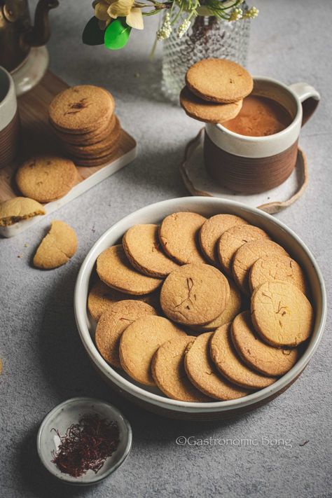 Biscuit Photography, Biscuits Photography, Cookies Recipes Indian, Oat Chocolate Chip Cookies, Indian Cookies, Tea Biscuit, Eggless Cookie Recipes, Powdered Sugar Icing, Drinks Photography