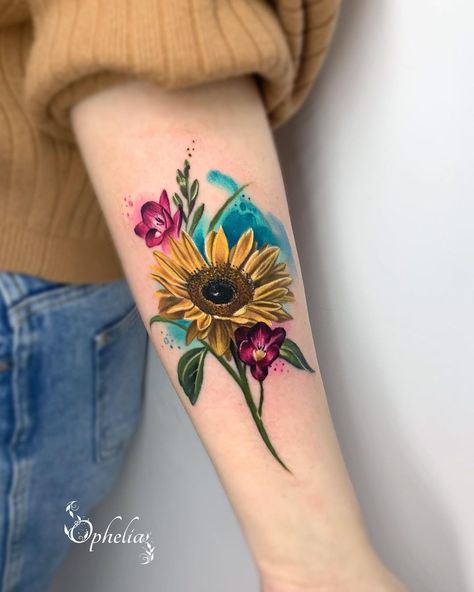 Watercolor Sunflower Tattoo Forearm, Pastel Sunflower Tattoo, Watercolour Sunflower Tattoo, Sunflower Chest Tattoo Female, Colourful Tattoo For Women, Flower Tato, Unique Sunflower Tattoos For Women, Watercolor Sunflower Tattoo, Tato Design