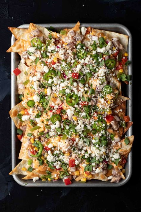 Ahi Tuna Nachos Recipe, Tuna Nachos Recipe, Sesame Mayo, Ahi Tuna Nachos, Tuna Nachos, Wonton Chips, Crispy Wonton, Mayo Sauce, Party Snack Food