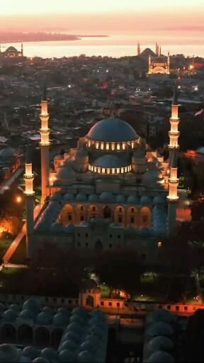 Mesjid Aesthetic, Video Masjid Aesthetic, Video Aesthetic Islam, Islamic Aesthetic Video, Masjid Video, Aesthetic Nature Wallpapers, Masjid Aesthetic, Video Masjid, Mosque Aesthetic