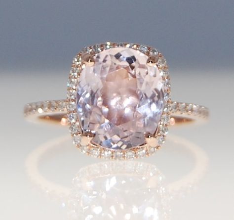 Lavender Champagne, Gold Diamond Ring Engagement, Peach Champagne Sapphire, Champagne Sapphire, Rings Ruby, Peach Lavender, Bijoux Art Deco, Mauve Blush, Rose Gold Diamond Ring Engagement