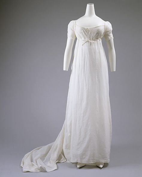 White Cotton Empire Dress, British, c.1803, The Metropolitan Museum of Art, New York Empire Gown, 1800's Dress, Regency Gown, Regency Era Fashion, Kent State University, Kent State, Muslin Dress, 1800s Fashion, Regency Dress