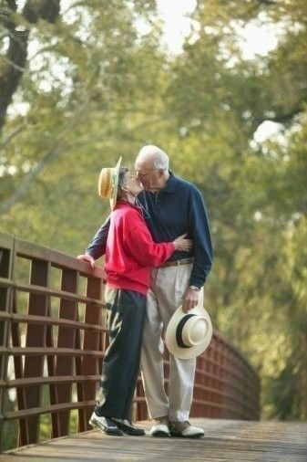 Older Couple, Grow Old With Me, Growing Old Together, Old Couples, Grow Old, Lasting Love, Golden Years, Young At Heart, Old Love