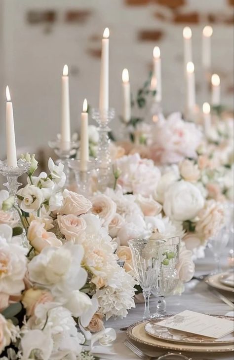 White and pale pink floral wedding centre piece Pale Blush Wedding Flowers, Pale Pink Flowers Wedding, Pale Pink Wedding Colors, White And Pink Floral Centerpieces, Light Pink Winter Wedding, Single Variety Bouquet, Ballroom Wedding Flowers, Cream And Pink Wedding Theme, Pale Wedding Flowers