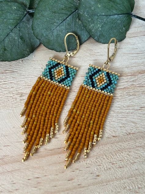 Unique Beaded Fringe Earrings, Mmiw Beadwork, Seed Bead Earrings Patterns, Boho Earrings Diy, Indigenous Beading, Native Beaded Earrings, Free Beading Tutorials, Miyuki Bead, Native Earrings