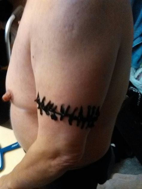 Wired Pictures Funny, Barbed Wire Sketch, Barb Wire Tattoo Men, Barbed Wire Tramp Stamp, Barbered Wire Tattoo, Barber Wire Tattoo, Barb Wire Tattoo Around Arm, Bob Wire Tattoos, Barbed Wire Drawing