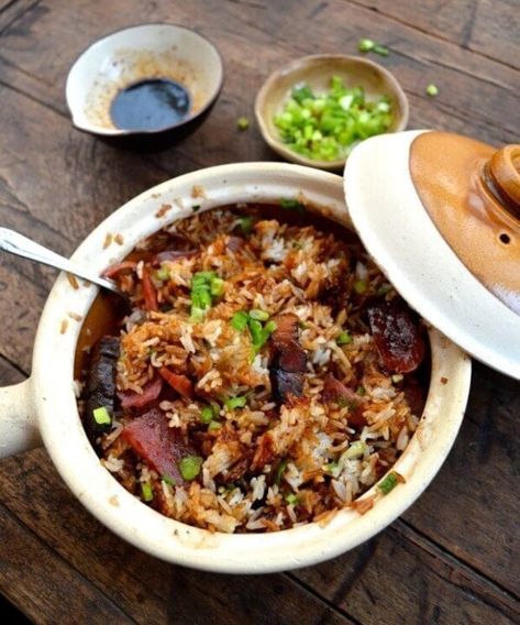 Clay Pot Cooking Recipes, Clay Pot Rice, Flavorful Rice, Chinese Food Recipes, Wok Of Life, Chinese Sausage, Asian Rice, Cooking Rice, Chinese Rice