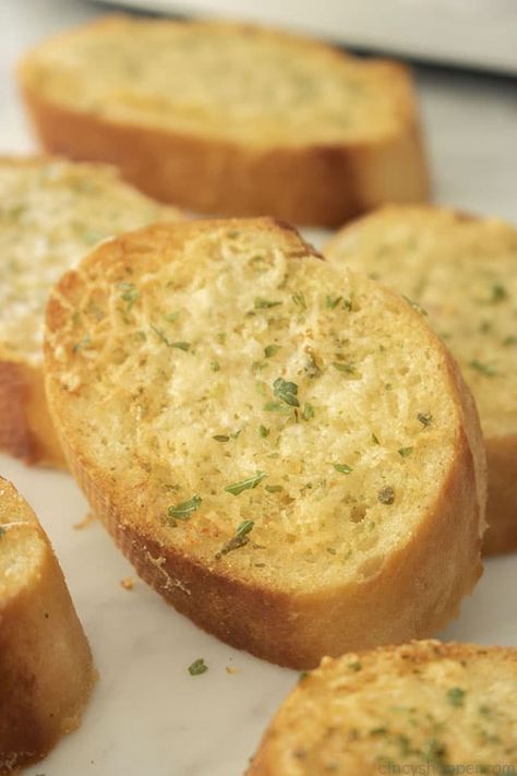 Frozen Garlic, Frozen Garlic Bread, Make Garlic Bread, Garlic Bread Recipe, Oatmeal Pancakes, Butter Cookies Recipe, Baked Spaghetti, Baked Ziti, Best Food Ever