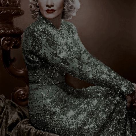 Seven Husbands Of Evelyn Hugo, Maxon Schreave, Evelyn Hugo, Vintage Hollywood Glamour, Ugly Love, Curtain Call, Old Hollywood Glamour, Feminine Outfit, Vintage Hollywood