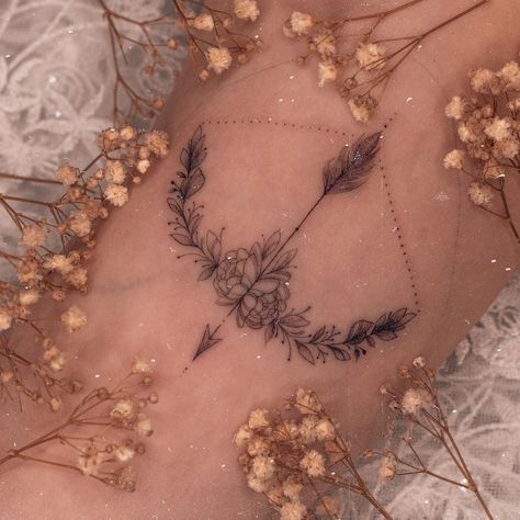 Original Tattoo Ideas, Bow Arrow Tattoos, Bow And Arrow Tattoo, Nature Tattoo Ideas, Cool Nature, Sagittarius Tattoo, Feather Tattoo Design, Underboob Tattoo, Sharpie Tattoos