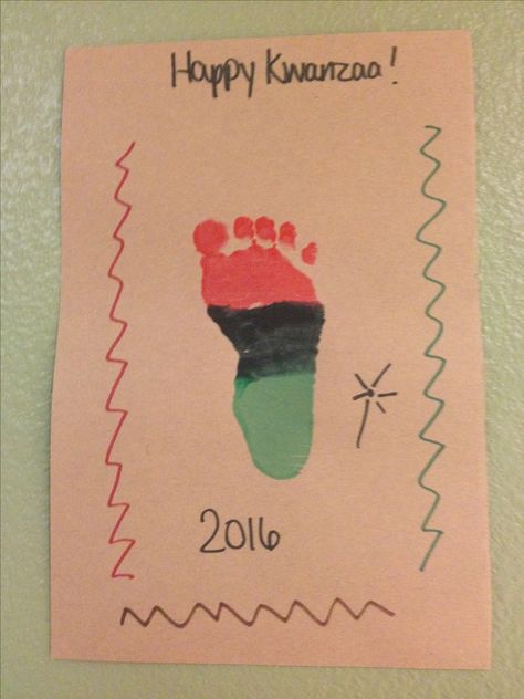 Infant footprint craft for Kwanzaa I put together, it's a cute idea! Kwanzaa Crafts For Kids, Kwanzaa Preschool, Kwanzaa Crafts, Kwanzaa Activities, Baby Christmas Crafts, Idea Craft, Toddler Projects, Hanukkah Crafts, Footprint Craft