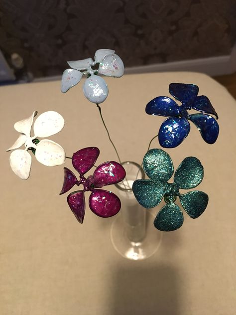 Wire flowers painted with nail polish Flowers Painted, Fingernail Polish, Extension Designs, Popular Nail Designs, Wire Flowers, Pattern Pictures, Just A Reminder, Wire Crafts, Nail Extensions