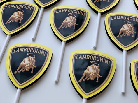 Lamborghini Cupcakes, Lamborghini Party Ideas, Lamborghini Birthday Party Ideas, Lamborghini Birthday, Lamborghini Cake, Black Lamborghini, Boys Cake, Dominic Cooper, Car Themed Parties