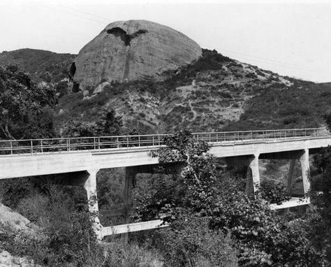 noirish Los Angeles - Page 504 - SkyscraperPage Forum Eagle Rock California, Highland Park Los Angeles, Ca History, San Gabriel Valley, Eagle Rock, California History, City Photos, John Steinbeck, San Fernando Valley