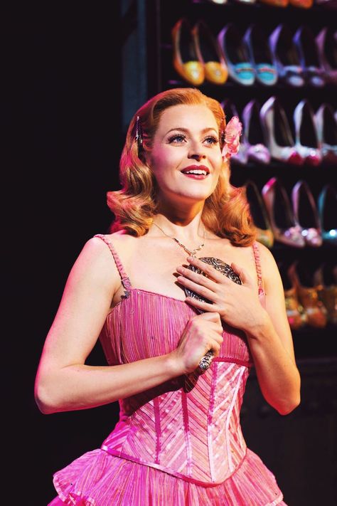 Carly Anderson as Glinda on the International tour of WICKED Glinda Wicked, Popular Dress, Wicked, Pink