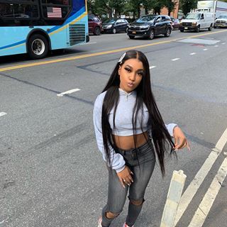 -i gave you top of the line I know you miss it baby 😍 Street Hairstyle, Hair Line Up, Pin Straight Hair, 360 Frontal, Sport Hair, Dope Fits, Hair Braid Videos, Chill Fits, Sports Hairstyles