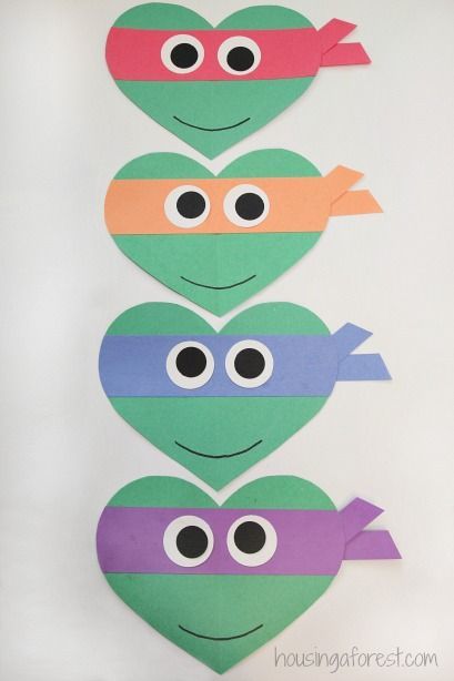 Valentines Day Ninja Turtle Craft for Kids ~ Heart Shaped Teenage Mutant Ninja Turtles Ninja Turtle Crafts, Turtle Craft, Crafts Valentines, Valentines Bricolage, Turtle Crafts, February Crafts, Valentine's Day Crafts For Kids, Preschool Valentines, Valentine Crafts For Kids