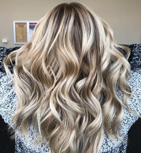 Blonde Base - Dimensional Hair Color Blonde Hair Color Ideas For Fair Skin Blue Eyes, Hair Color 2017, Blonde Ombre Balayage, Highlight Ideas, Gold Hair Colors, Hair Color Rose Gold, Fall Hair Color Trends, Spring Hair Color, Blonde Hair With Highlights