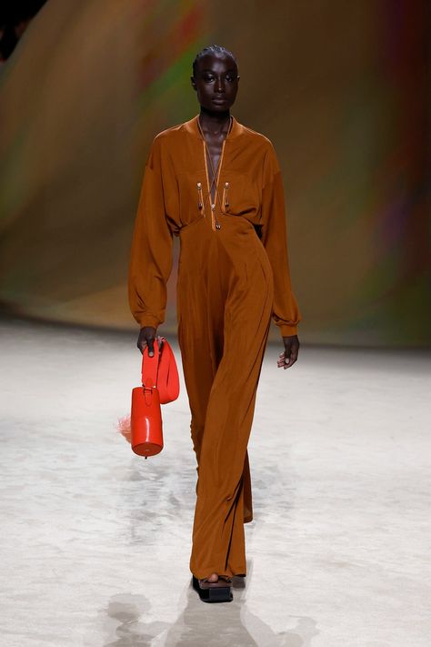 Hermès Ready To Wear Spring Summer 2023 Paris – NOWFASHION Spring Summer 2023, Summer 2023, All Photos, Ready To Wear, Spring Summer, Paris, How To Wear