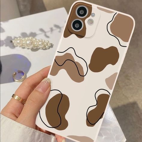 Cute Silicone Cow Print Phone Case. Never Used! Carcase Iphone, Preppy Phone Case, Phone Case Diy Paint, Diy Phone Case Design, Beautiful Iphone Case, Creative Iphone Case, Retro Phone Case, Produk Apple, Accessoires Iphone