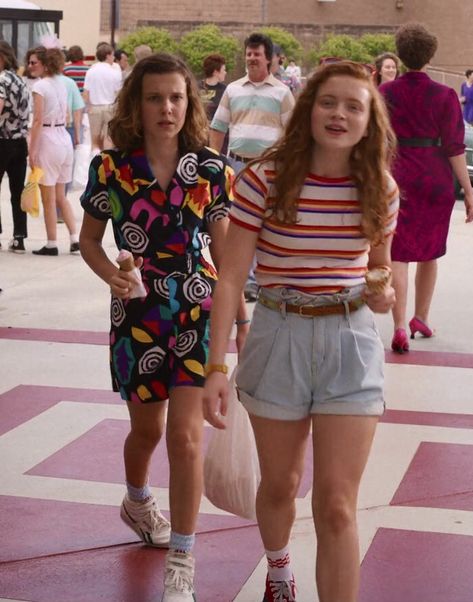 Mannequin Ideas, Stranger Things Halloween Costume, Celeb Outfits, 11 Stranger Things, Stranger Things Outfit, Stranger Things Costume, Mall Outfit, Stranger Things Halloween, Max Mayfield