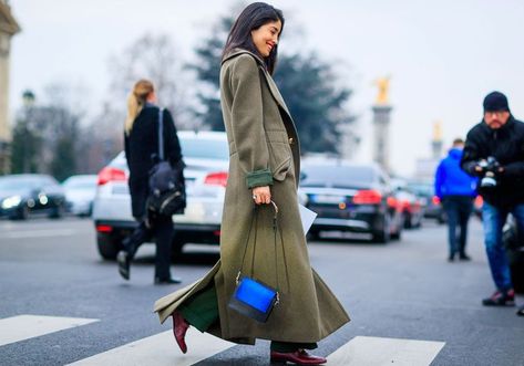 15 manteaux longs pour contrer le froid - Elle Katie Holmes, Street Look, Pull & Bear, Total Look, Fashion Weeks, Mode Fashion, Vanity Fair, Yves Saint Laurent, Duster Coat