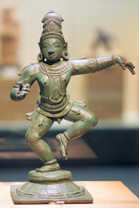 Bronze Aesthetic, Indian Statues, Divine Destiny, Antique Bronze Statue, God Sculpture, Black Sculpture, White Sculpture, Historical Sculptures, Indian Museum