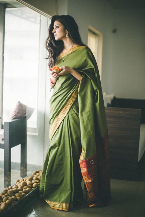 simplicity is beauty Saree Poses Near Window, Sharee Aesthetic, Saree For Diwali, Saree Catalogue, भारतीय दुल्हन संबंधी, Green Sari, Malavika Mohanan, Saree Poses, Saree Photoshoot