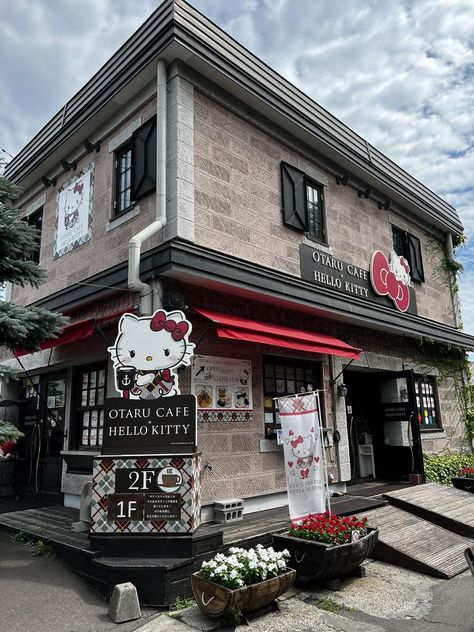 Japan 日本 | Otaru Cafe Hello Kitty in Hokkaido :) Otaru Japan, Shoujo Life, Cafe Hello Kitty, Japan Cafe, Japan Hello Kitty, Hello Kitty Store, Welcome To Japan, Cafe Japan, Japanese Cafe