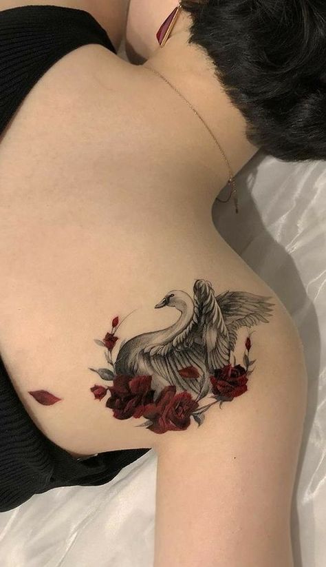 Swan Tattoo, 42 Tattoo, Female Tattoos, Inspiration Tattoos, Neck Tattoos, Tatuaje A Color, Bird Tattoo, Rose Tattoo Design, Arm Tattoos