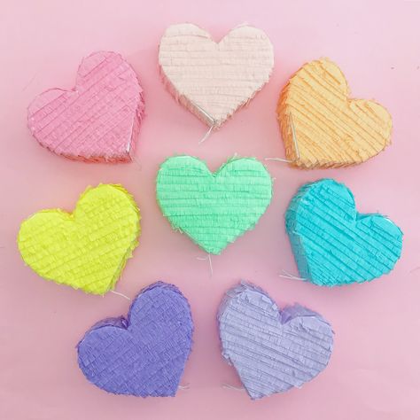 Mini Heart Piñatas (3), Candy Heart Pinata, Valentines Day, Galentines Day, Heart Gift Box, Heart Piñata, Be My Valentine, SET of 3 Heart Piñata, Heart Pinata, Kids Valentine Party, Pinata Diy, Heart Gift Box, Pinata Cake, Mini Pinatas, Diy Pinata, Trap Door