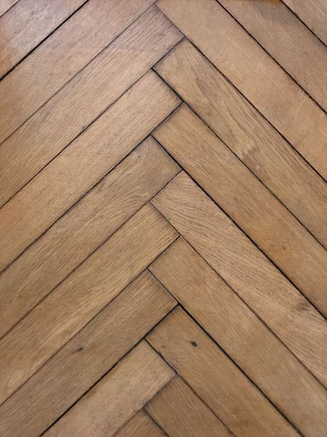 Parquet Chevron, Wall Clock Vector, Pvc Flooring, Architecture Drawing Art, Kitchen Inspiration Design, Parquet Flooring, Wood Flooring, House Flooring, Wooden Flooring