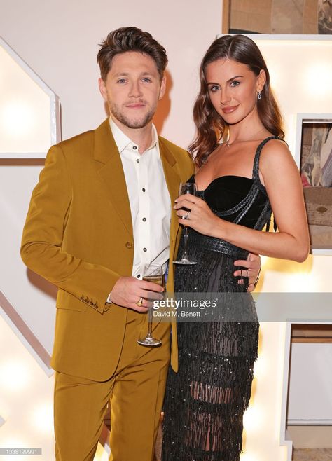 HLNLZ Updates ☀️ on Twitter: "📲 || Niall with Amelia at the Horan & Rose event today… " Niall Horan Girlfriend, Amelia Woolley, Irish Singers, Irish Princess, Irish Boys, James Horan, Rare Videos, Irish Men, The Grove